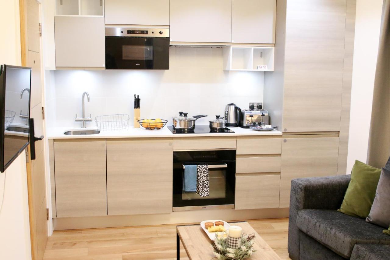 Lovely Studio Apartment With Access For Wheel-Chairs In Sydenham London Exterior photo
