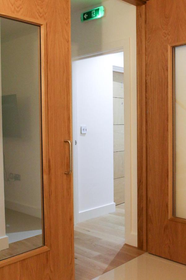 Lovely Studio Apartment With Access For Wheel-Chairs In Sydenham London Exterior photo