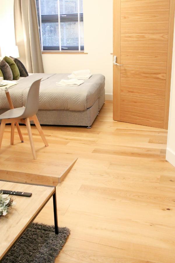 Lovely Studio Apartment With Access For Wheel-Chairs In Sydenham London Exterior photo